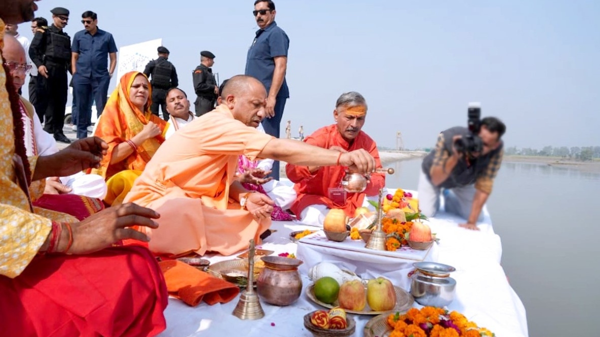 cm yogi security breach man reaches pooja ghat in hapur posing as journalist