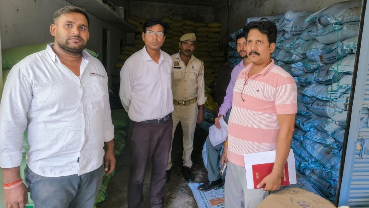 basti agriculture department busts fertilizer black market 1050 bags seized