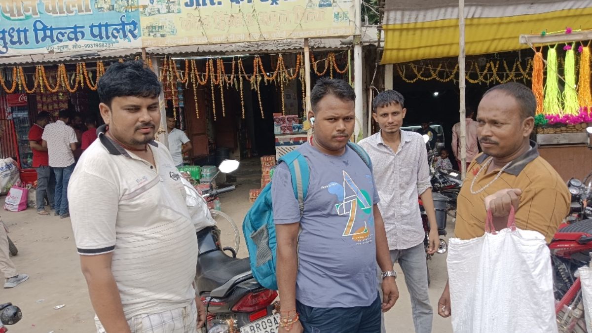 chhath puja and bihar elections 2025 migrant workers journey home