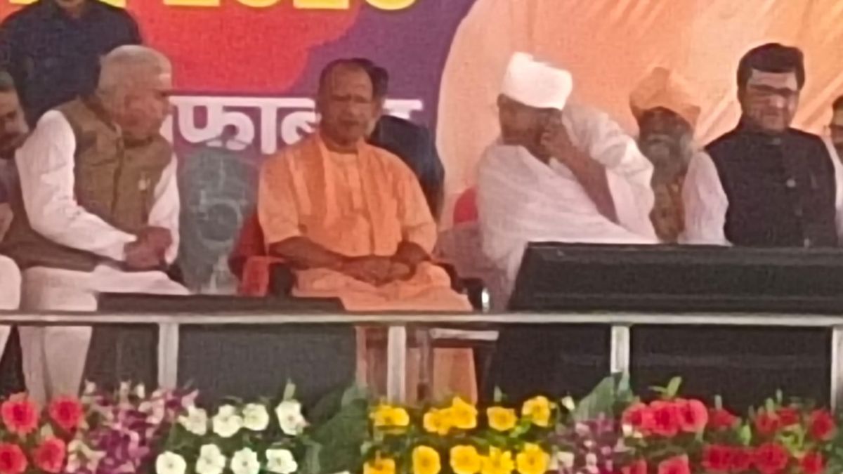yogi adityanath visits kabir dham in aliganj lakhimpur kheri