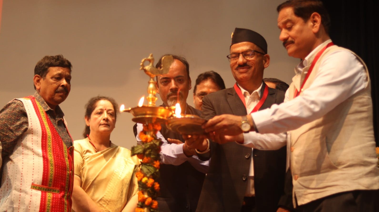 global geography summit concludes at hemvati nandan bahuguna university