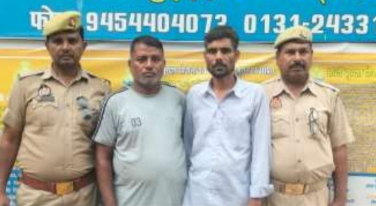 atm card fraud two arrested for swapping cards