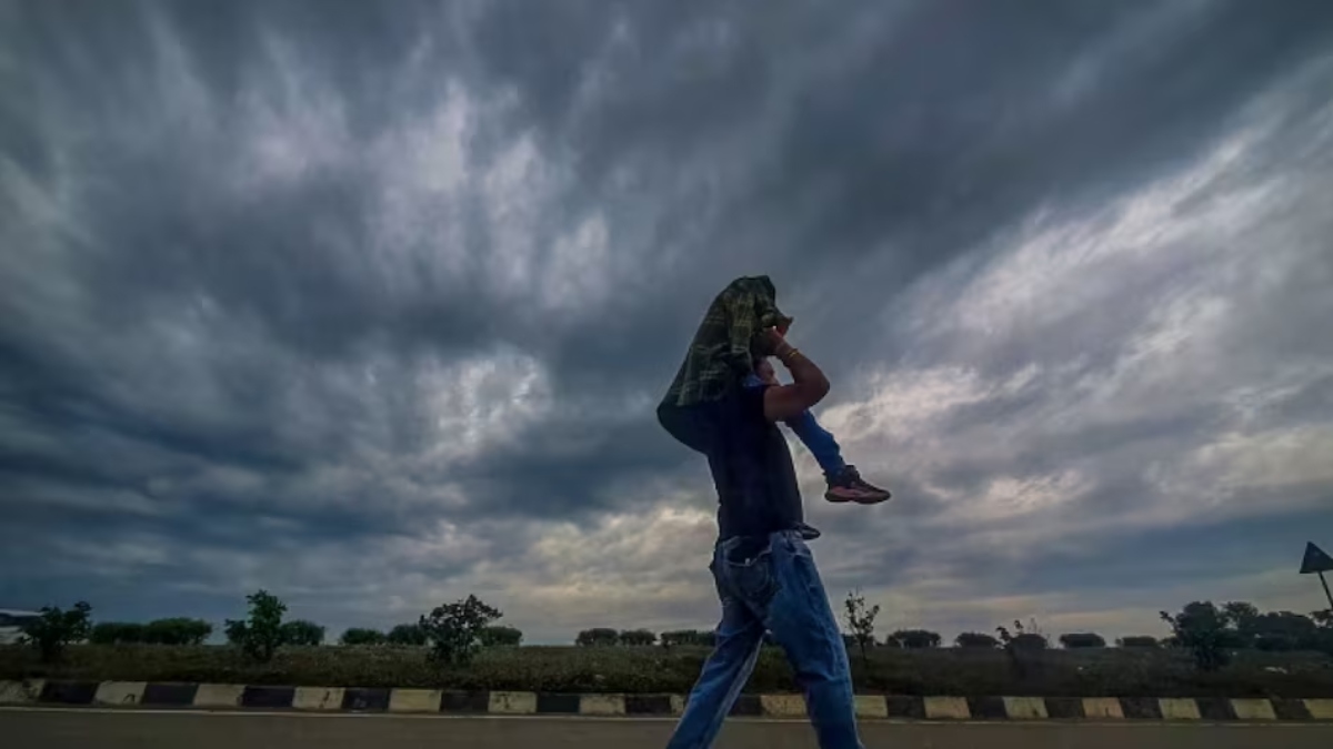bettiah weather turns rain raises farmer concerns before harvest