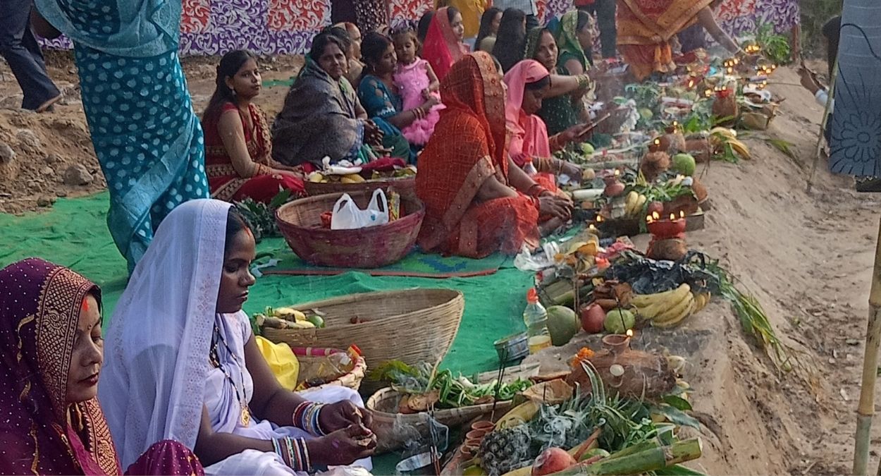 chhath puja concludes women pray for childrens longevity