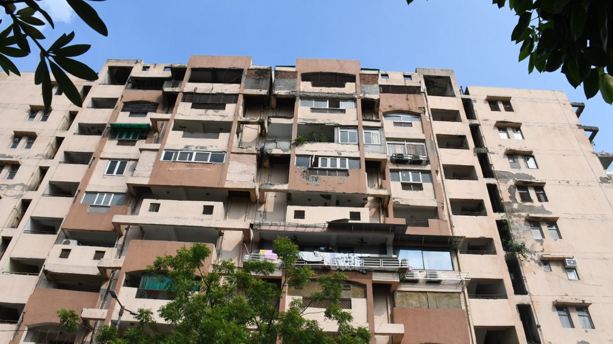signature view apartment dispute dda vs rwa over fixtures