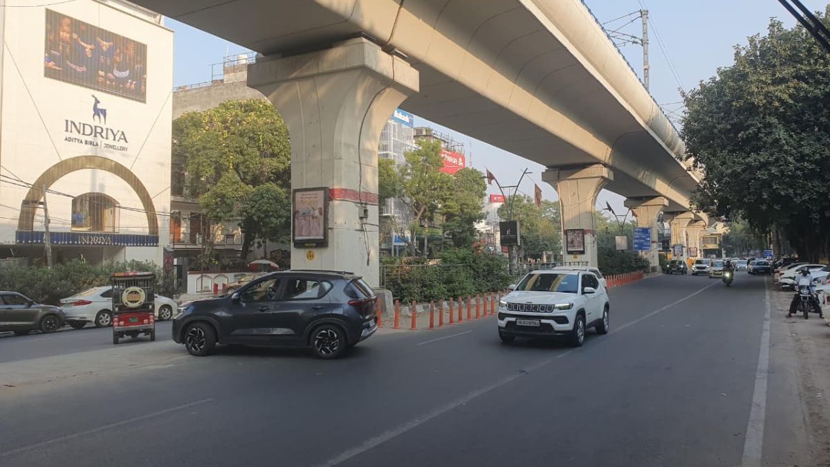 rohini pitampura uturn system to ease traffic congestion