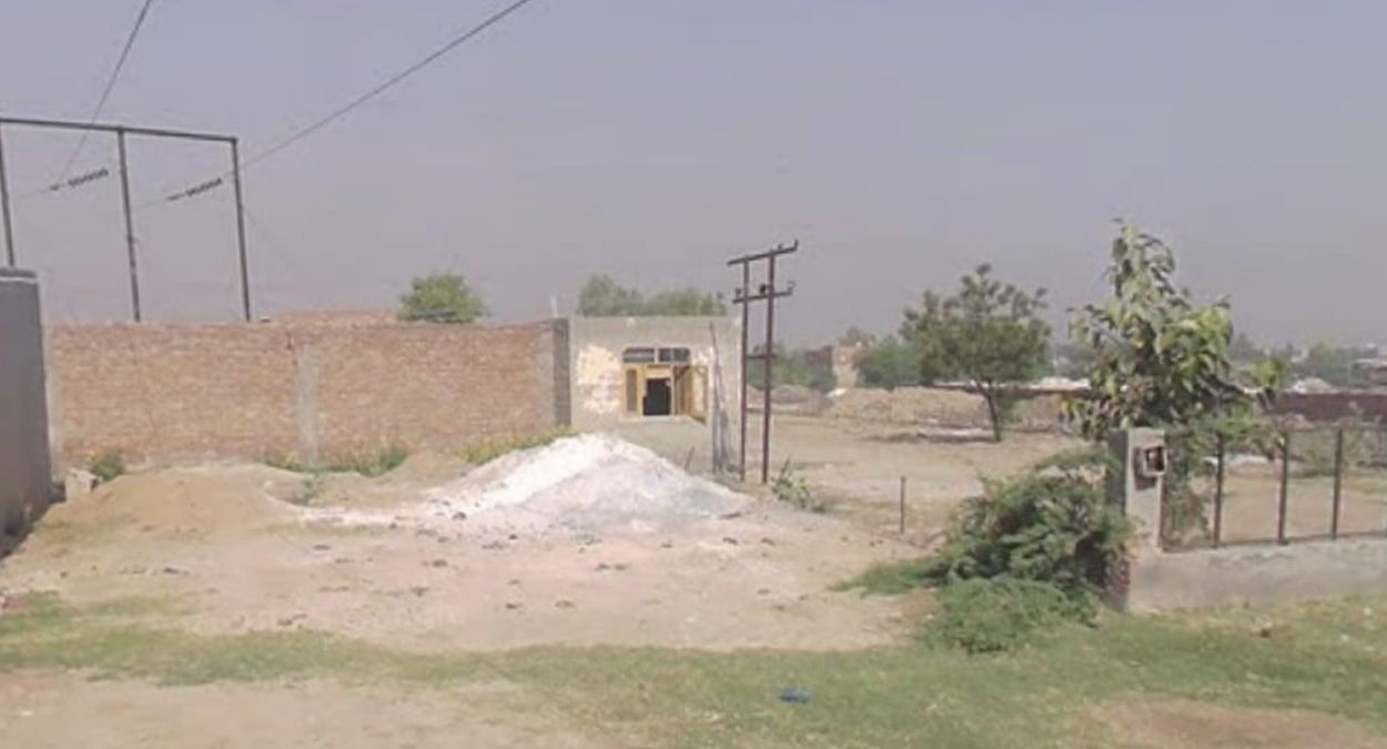 bathinda businessman cuts illegal colony on malot road work stopped