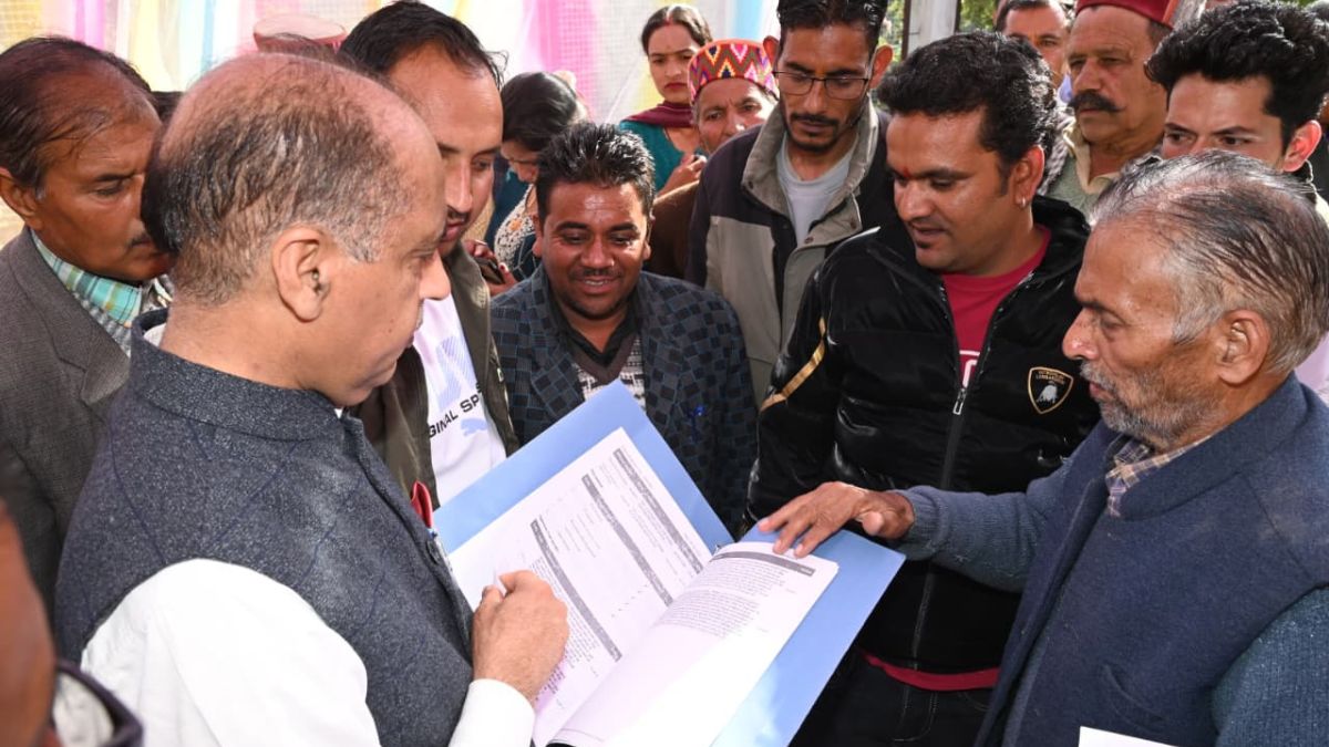 himachal jairam thakur to donate 3 months salary to disaster victims