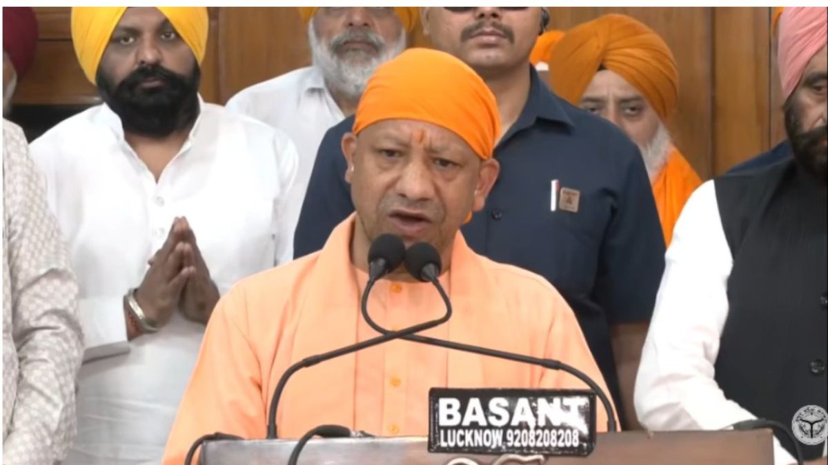 charan paduka yatra cm yogi flags off pilgrimage to patna sahib