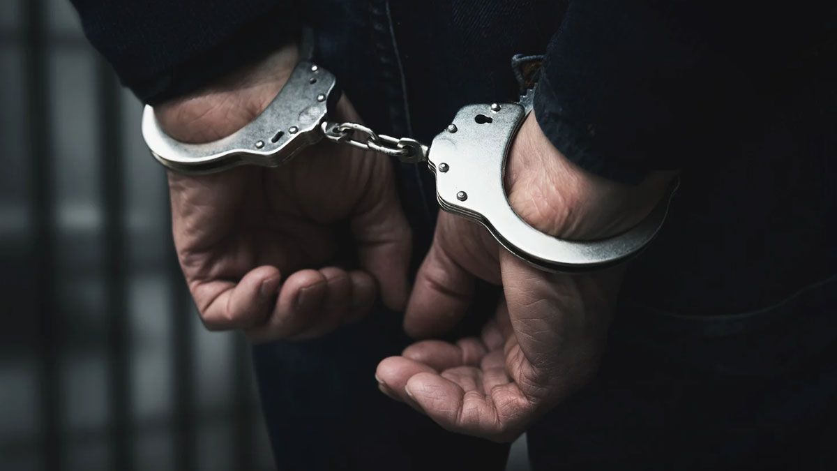 atm fraud busted interstate gang arrested in mp after 2200km chase