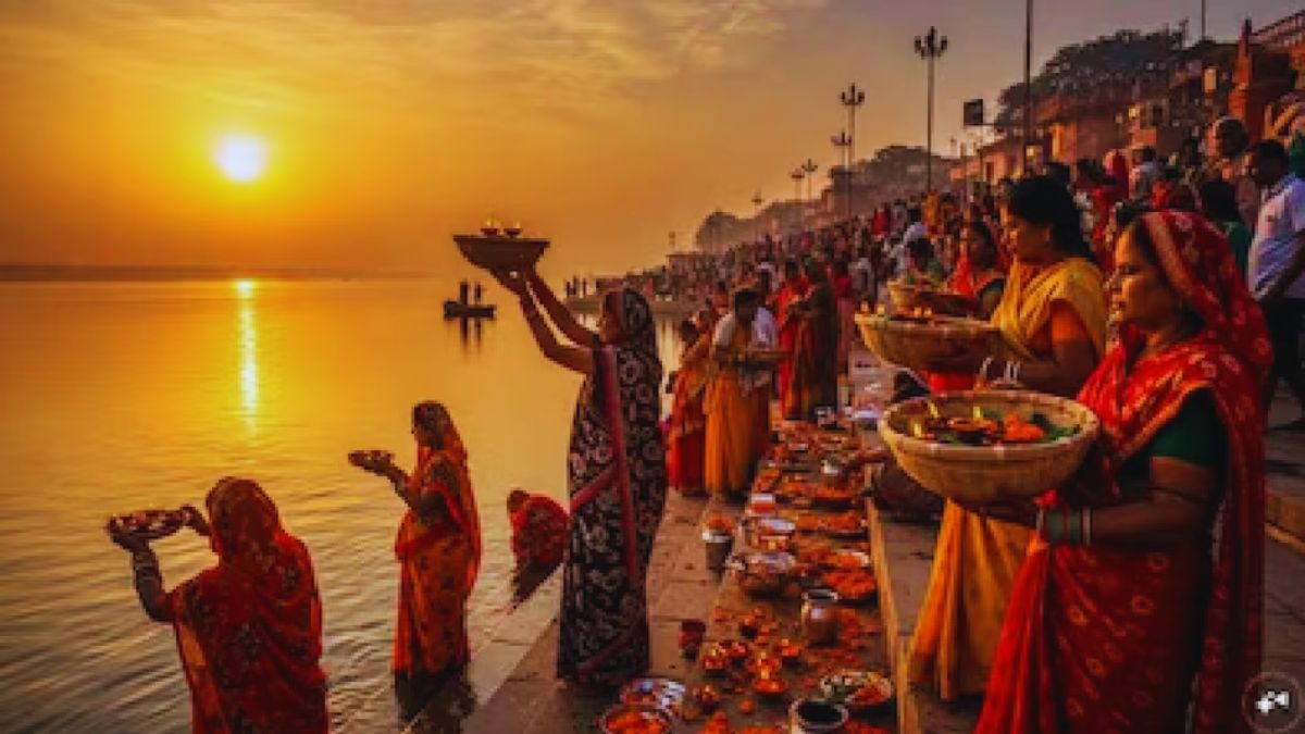 chhath puja 2025 live update sunrise time for final day rituals lb