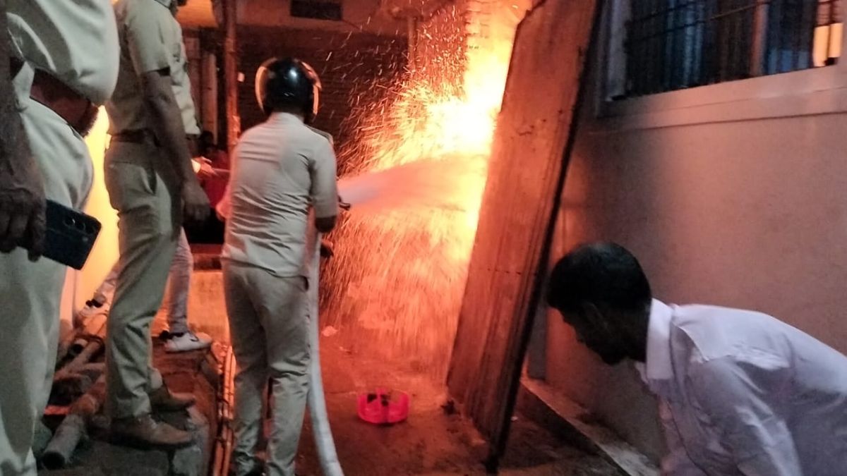 patna city plastic warehouse fire massive loss reported