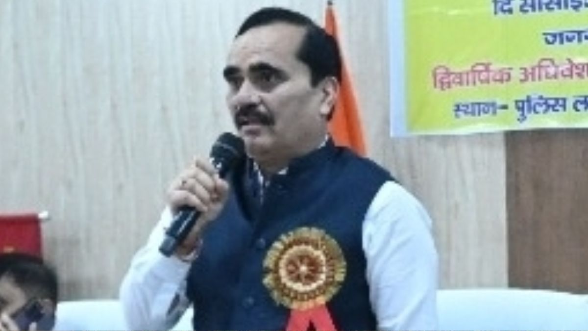 ias transfer up rajesh prakash appointed as commissioner of vindhyachal division balkrishna tripathi appointed as secretary