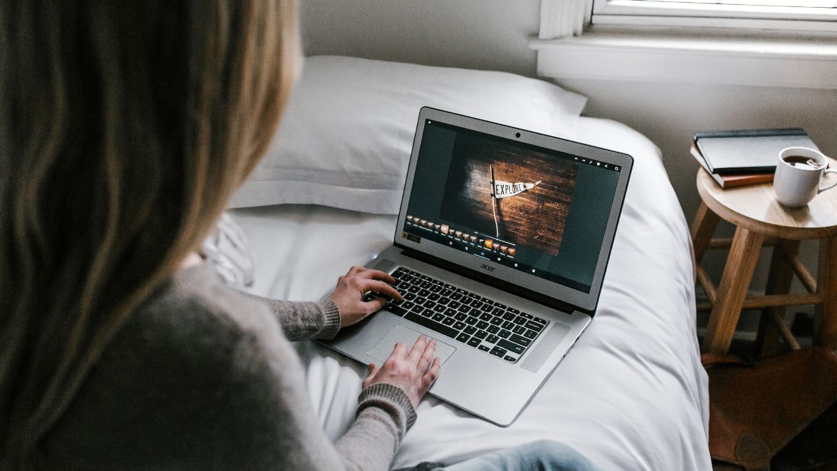 online astrology leads to false accusations wife accuses husband of cheating