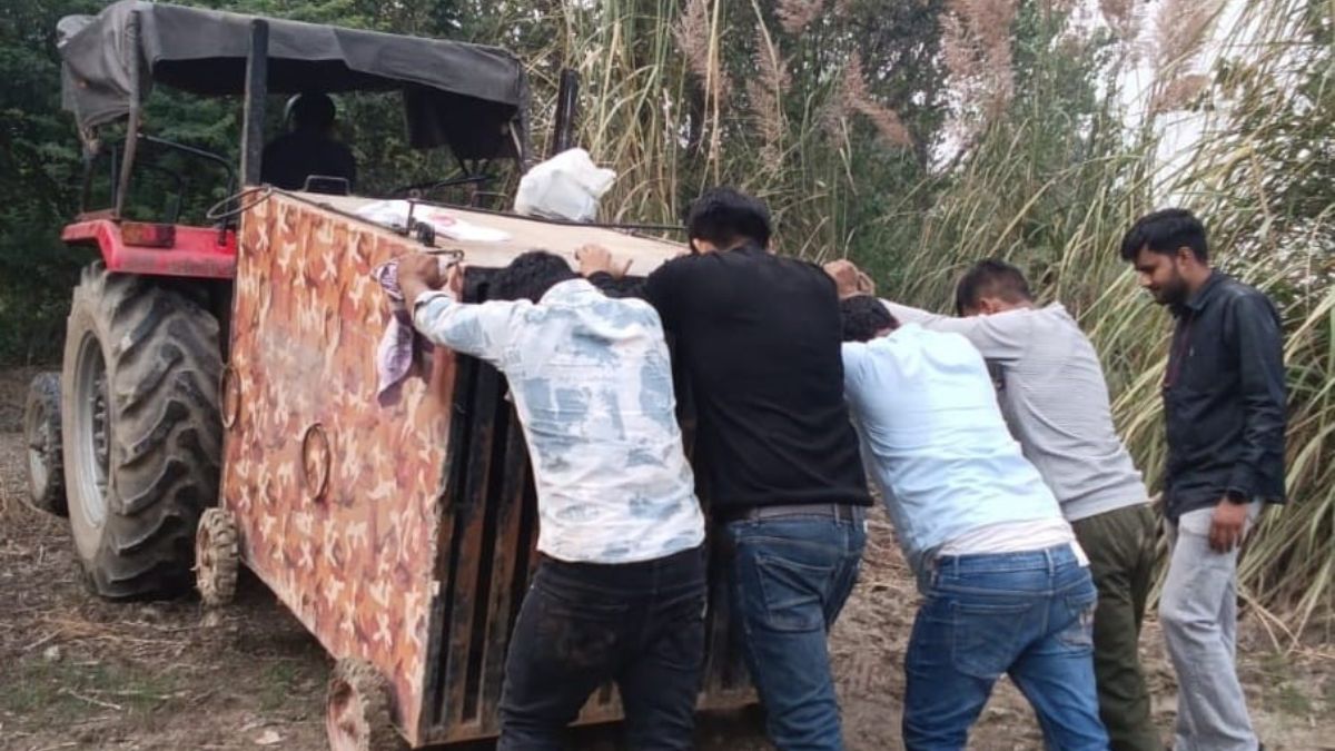 leopard search operation in delhi forest department deploys teams and traps