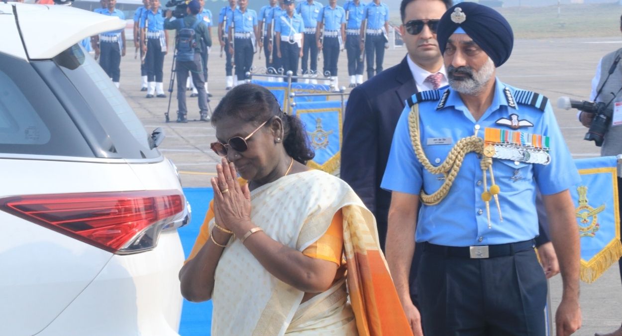 president murmu flies rafale indias first presidential rafale flight