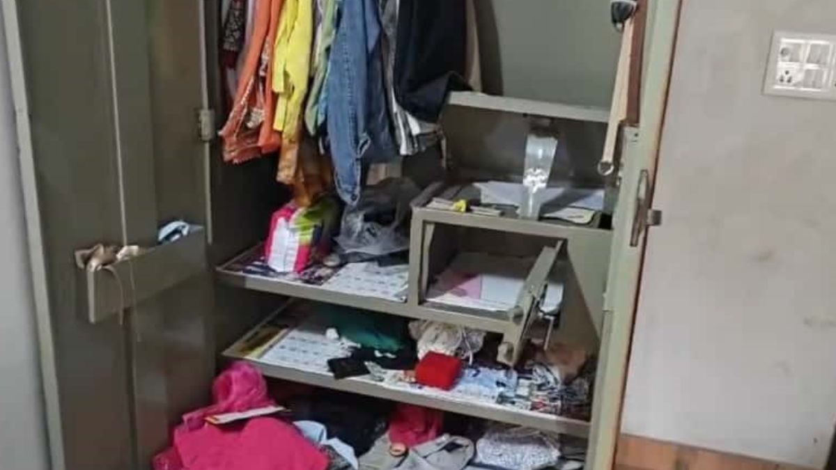 rajendranagar media persons house robbed of 31 million rupees