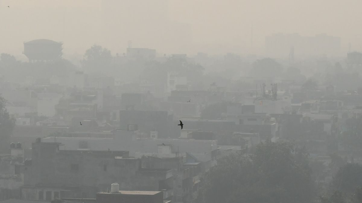 ghaziabad pollution crisis smog envelops city residents advised to wear masks