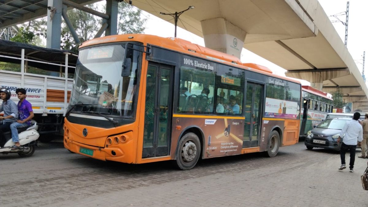 ghaziabad ebuses to run on three routes including hindon airport