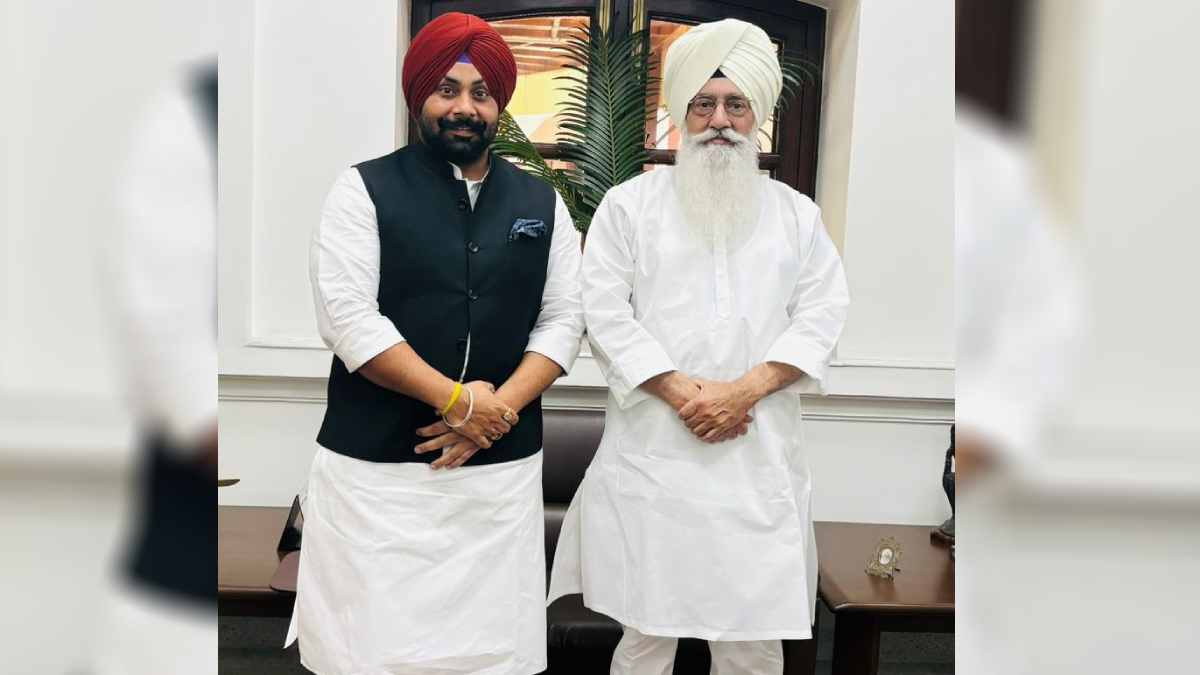 bjp leader nps dhillon met dera chief gurinder singh dhillon and discussed these issues