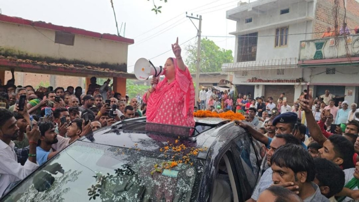 misa bharti campaigns for tejashwi in raghopur avoids promoting tej pratap