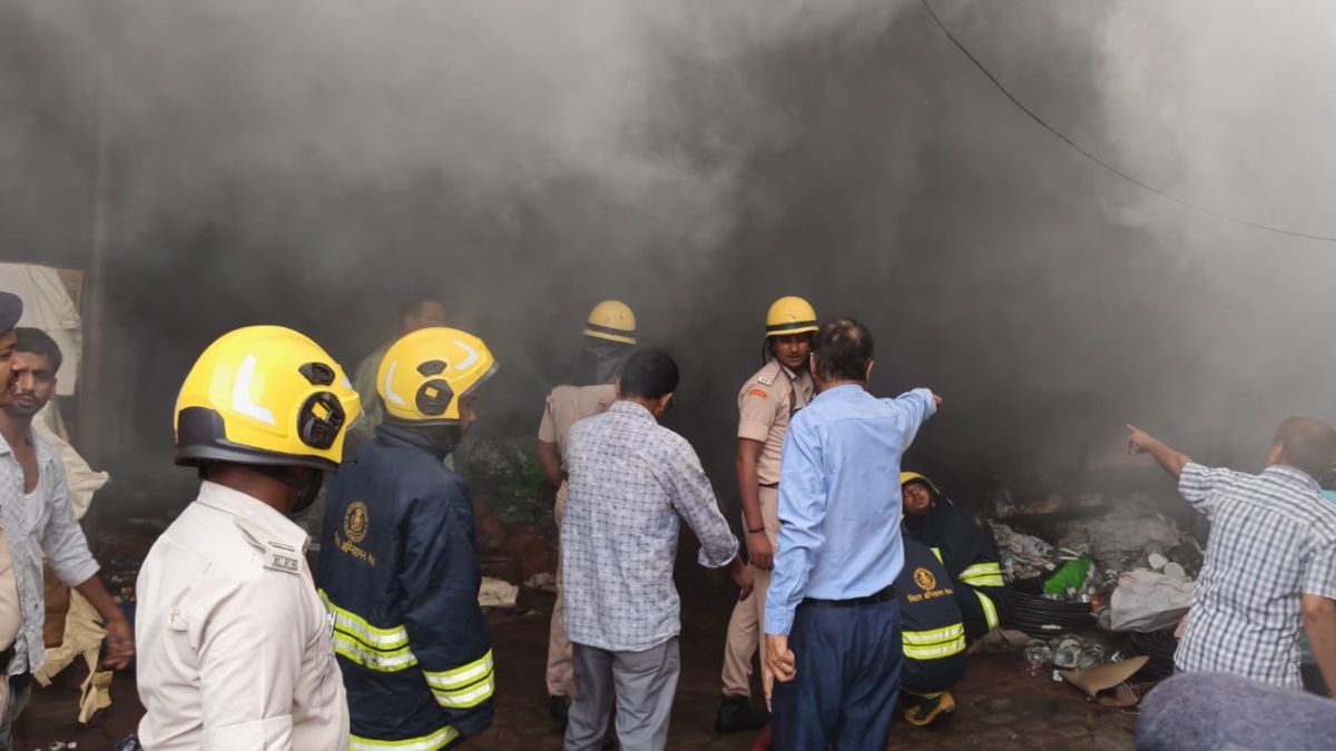 muzaffarpur fire panic after fire incidents smoke for 12 hours