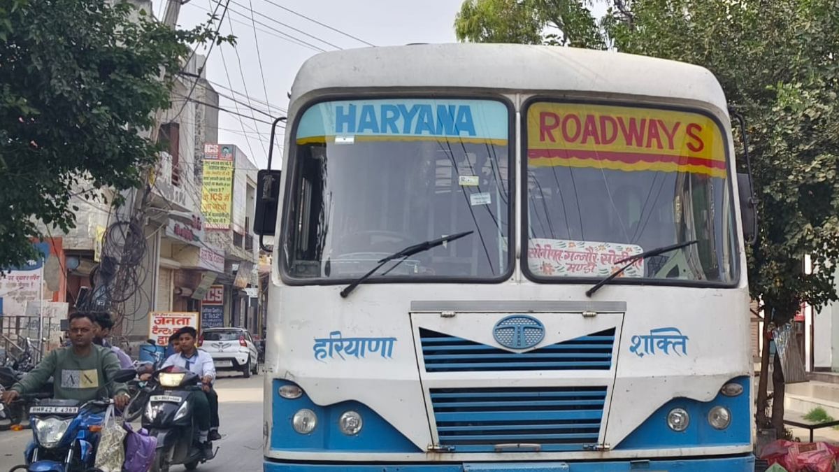 gannaursonipat bus stop relocated near model sanskriti school