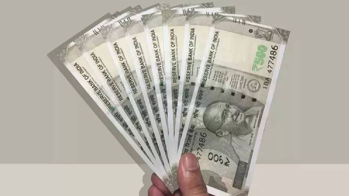 top 5 best saving scheme ppf nsc ssy scss potd check full list with interest rate and detail