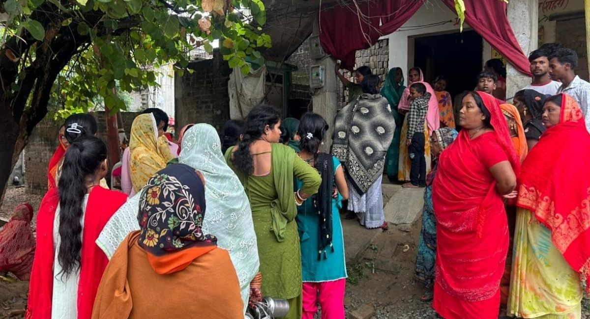 missing girl in gorakhpur brother suspected police investigate