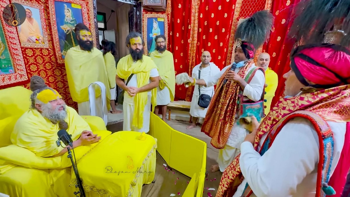 shiv parvati vivah prasang narrated to sant premanand