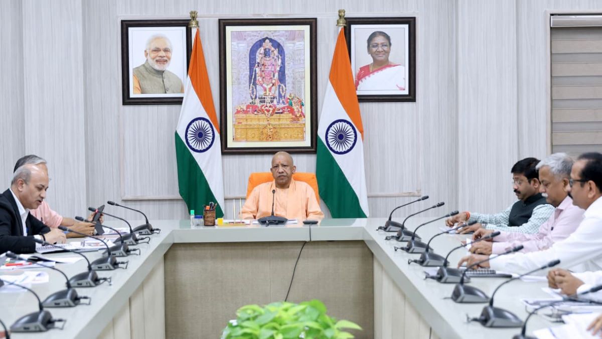 cm yogi reviews bida progress says agra gwalior greenfield expressway needs to be extended