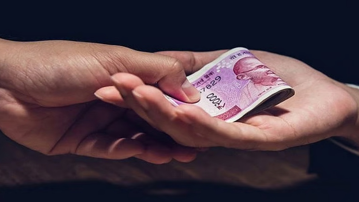 bengaluru ex cfo 34 year old daughter akshaya died creamation death certificate asked for bribes