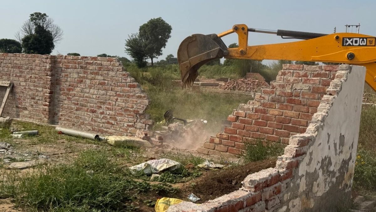 faridabad illegal colonies demolished on 14 acres of land