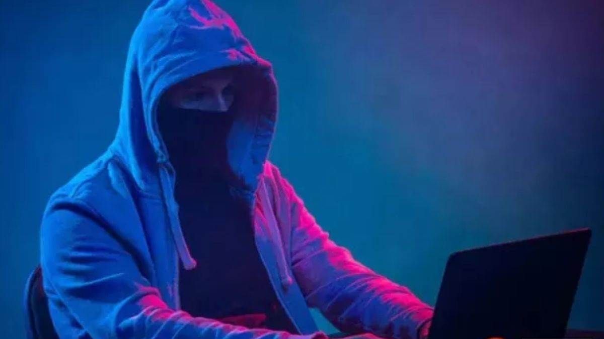 job fraud busted 4 arrested in faridabad for japan job scam