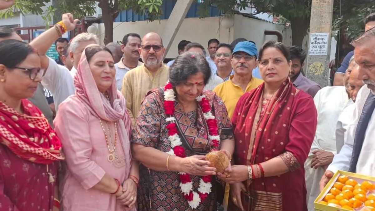 ghaziabad mayor launches development projects worth 5 crore