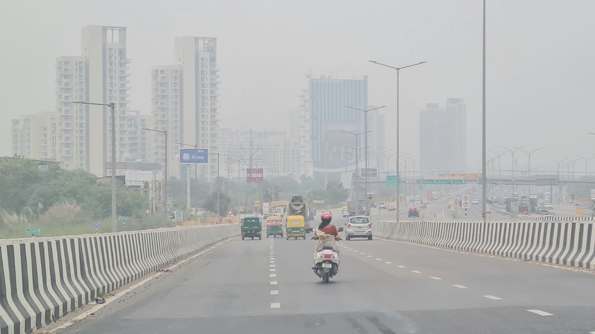 gurugram air quality aqi drops but pollution remains high