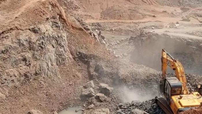 shopian police seize jcb machines in illegal mining crackdown