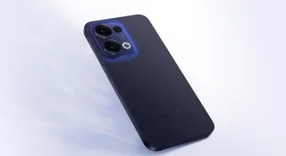 Oppo Reno 13 पर पर बड़ी छूट मिल रही है।