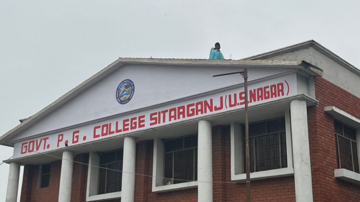 student union election student upset over the lack of action in her nomination cancellation climbed onto roof with petrol