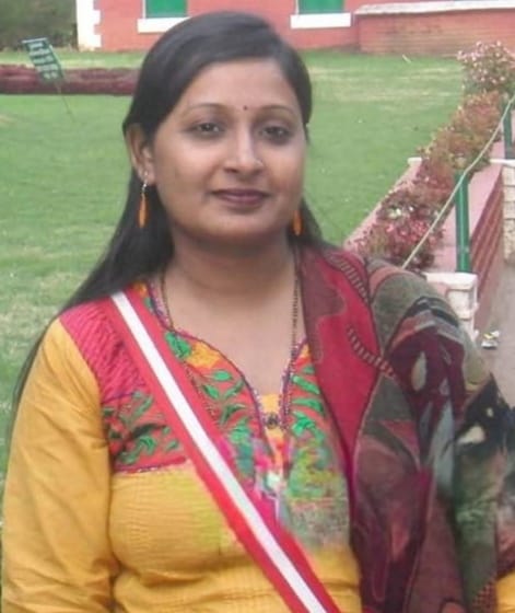 wife commits suicide after husband returns from singapore