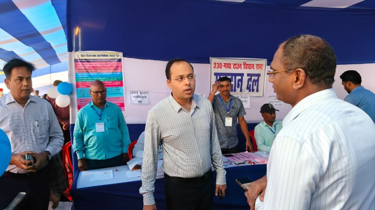 bihar election 2025 polling for second phase staff begins today