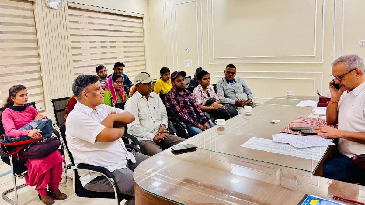 bus service disruption students seek restoration from mla