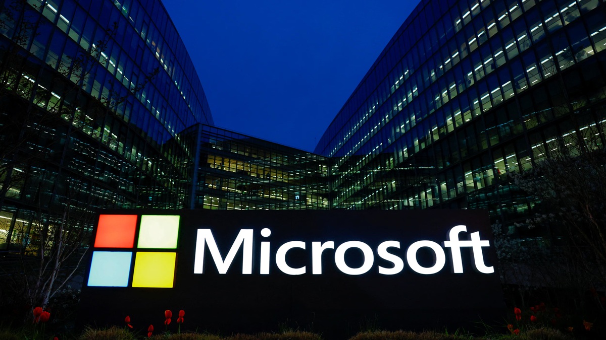 major glitch at microsoft azure servers down affecting users worldwide