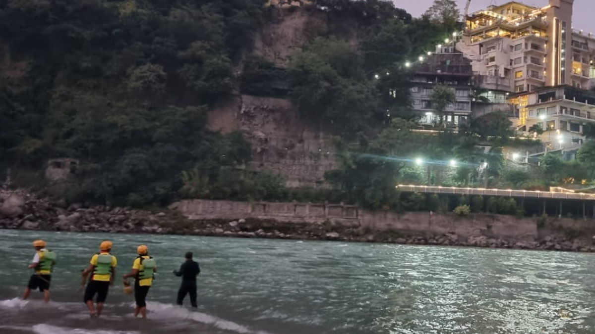 a 13 year old boy swept away in the river at rishikesh