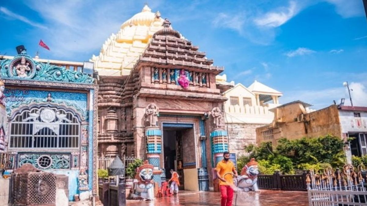 puri jagannath temple panchuka special arrangements and singhadwar entry