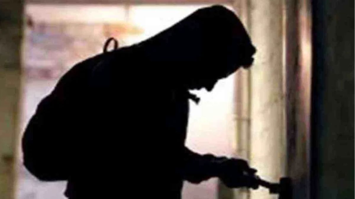 begusarai theft lakhs stolen from homes during chhath puja