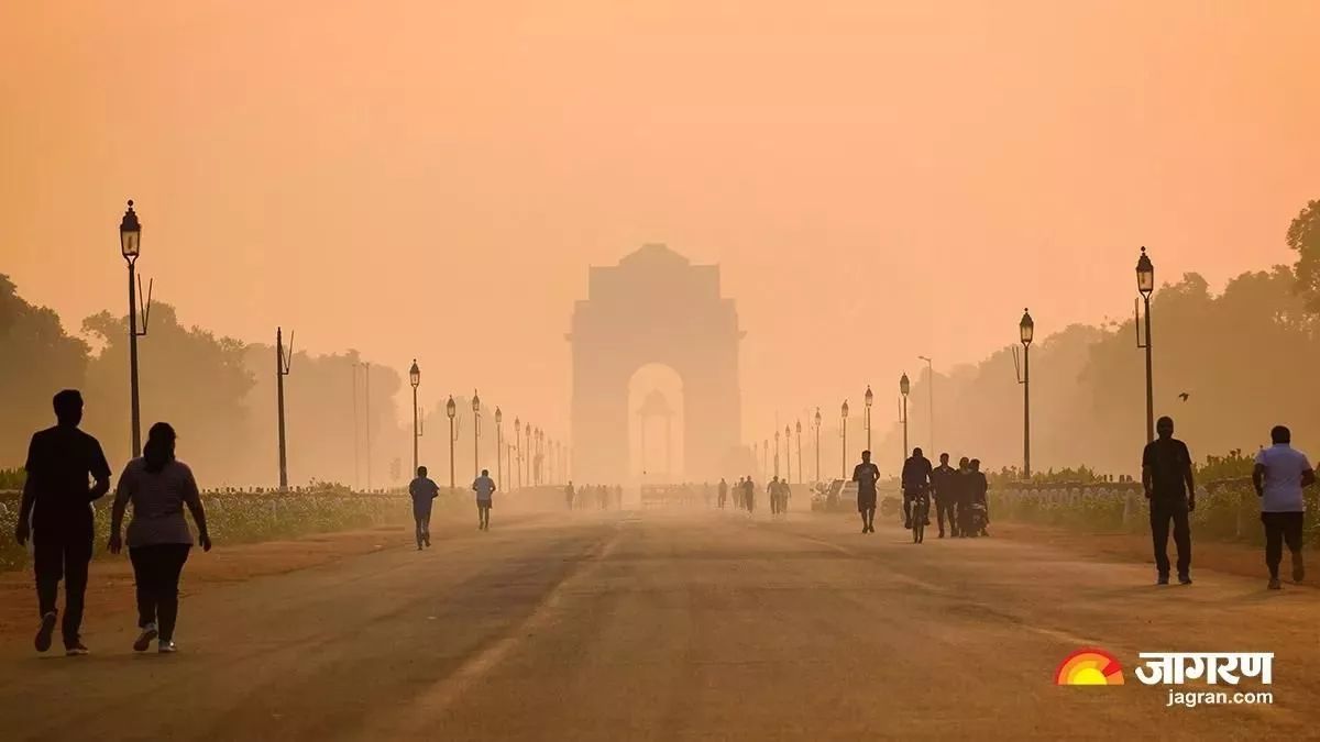 delhi aqi improves air quality index below 200 in delhincr