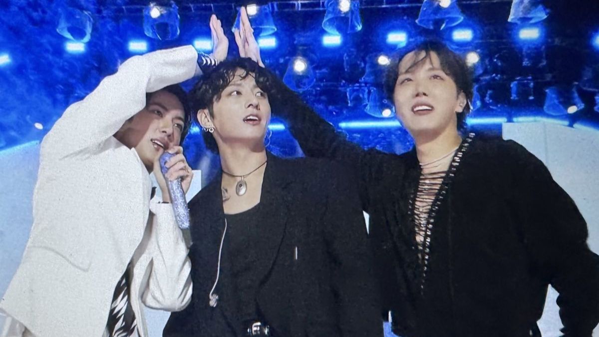 bts jin j hope jungkook solo encore concert fans excite seeing trio