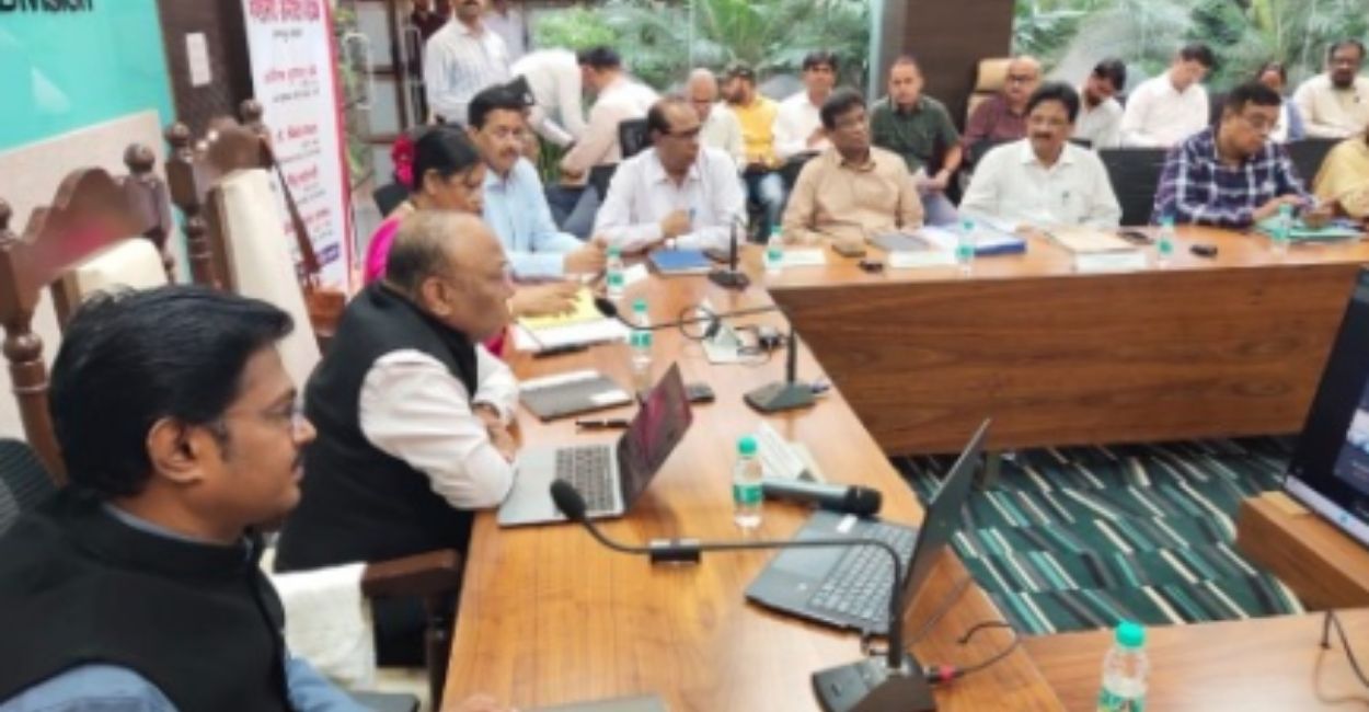 gsvm kanpur to operate 100 bed insurance hospital with burn unit