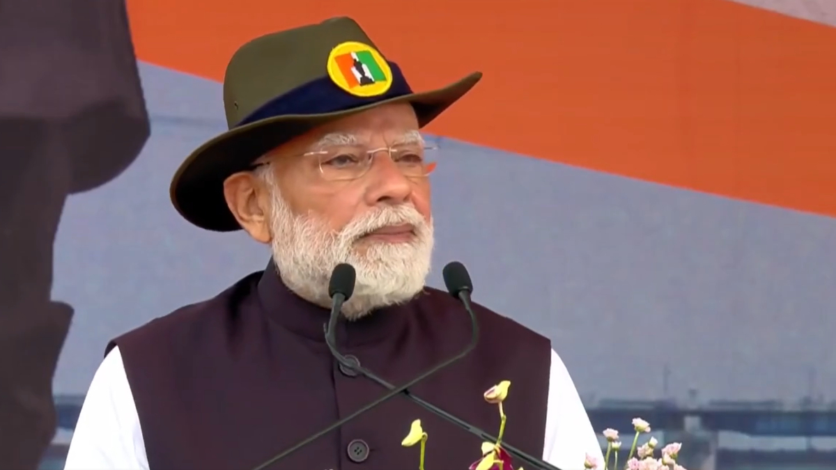 pm modi slams congress on sardar patels anniversary neglecting national heroes